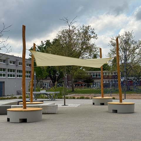 Neue Sonnensegel auf dem Schulhof der Pfrimmtalschule